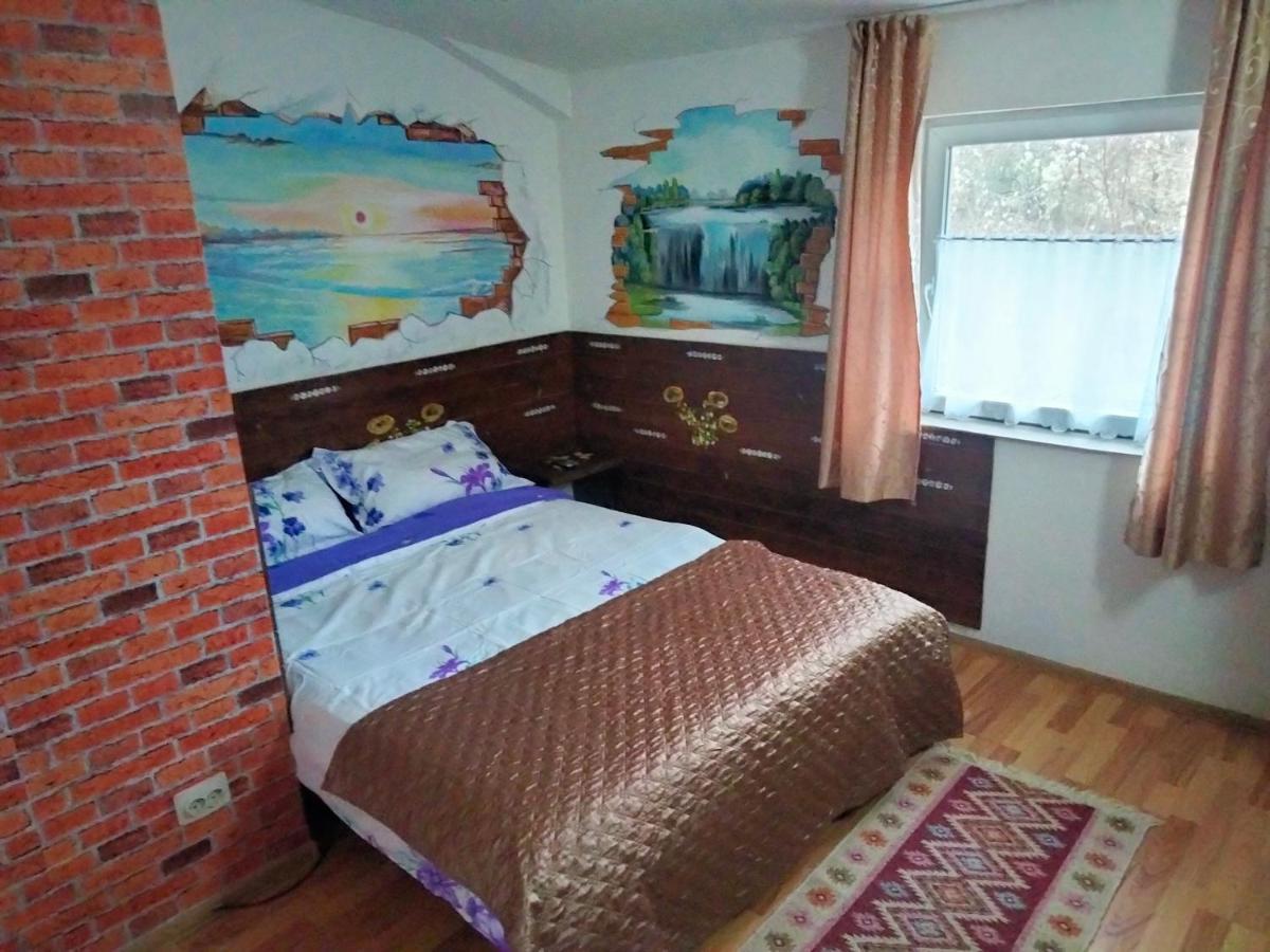 Casa Piscul Lupului Villa Pucioasa Bagian luar foto